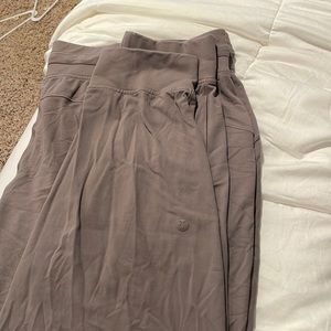 Lulu lemon lavender joggers